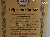 die Ehrenurkunde