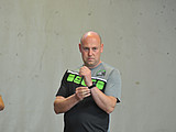 Stefan, mit angespannter Miene