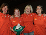 Rang 9, Die Büffelladys, das Team mit dem größten Trainer.